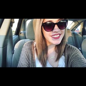 Meet your Posher, Allie